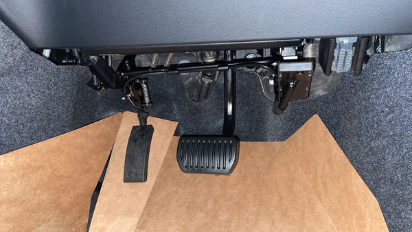 Jeff-Gosling-twin-flip-left-foot-accelerator-fitting-in-to-a-Volvo-XC40 Mobility Station