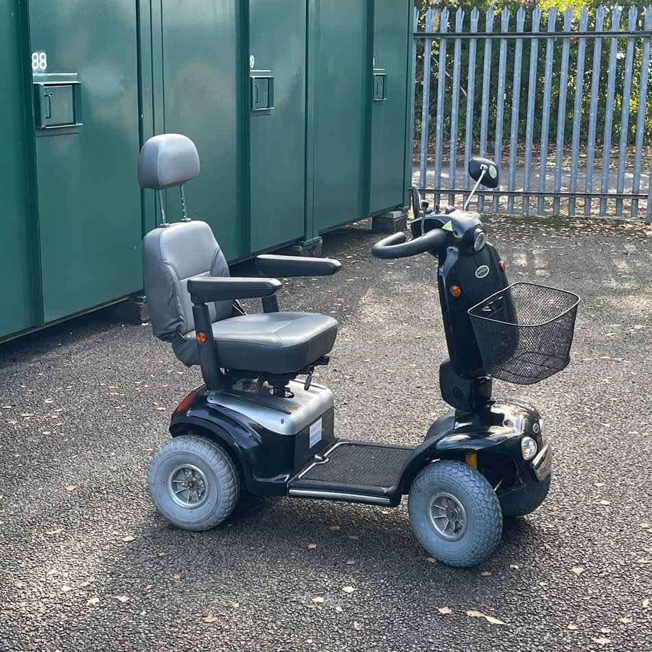 Shoprider Cadiz Black 8mph Large Mobility Scooter