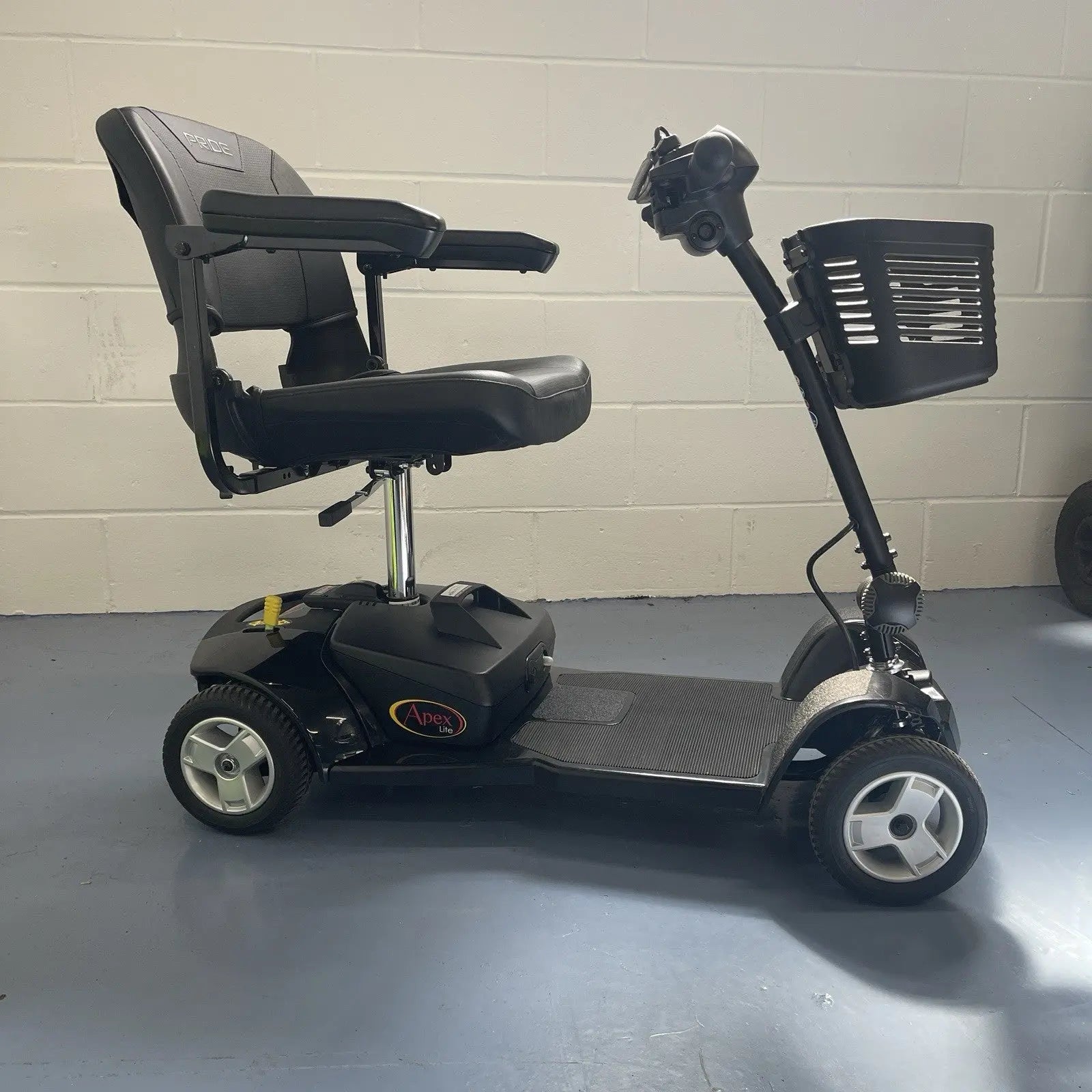 Pride Apex Lite Portable Mobility Scooter EX-DEMO Pride
