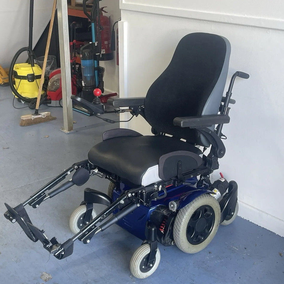 Quickie Salsa M2 Mini 6mph Powerchair Electric Tilting Footrests And Recliner Sunrise Medical