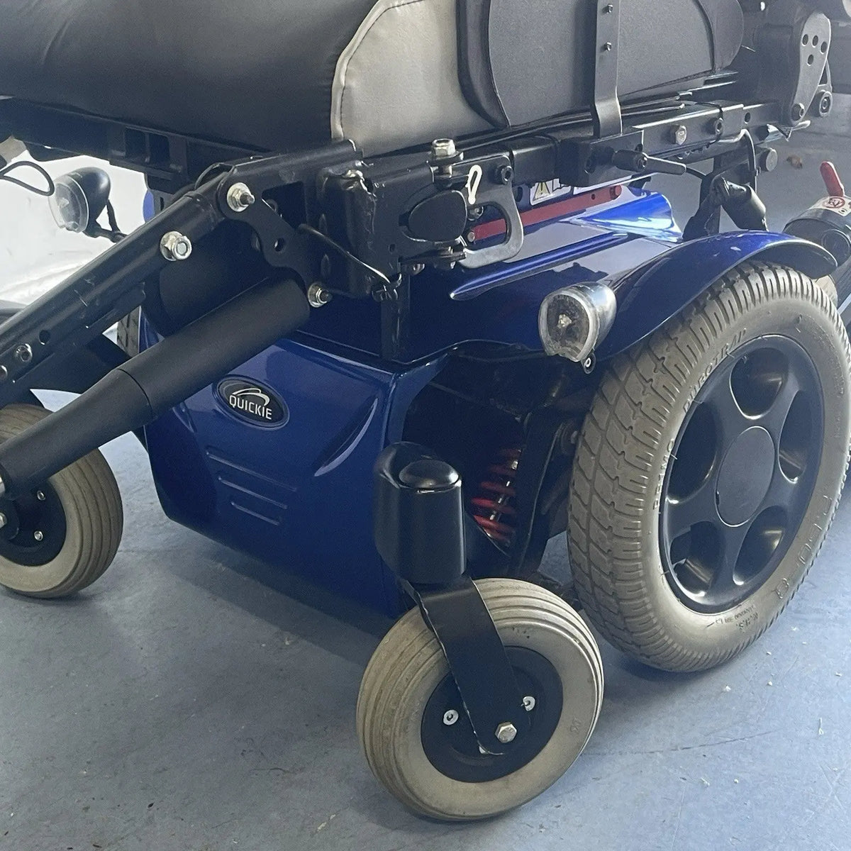 Quickie Salsa M2 Mini 6mph Powerchair Electric Tilting Footrests And Recliner Sunrise Medical