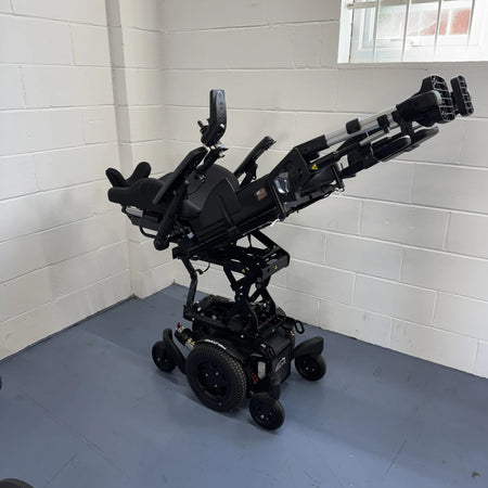 Sunrise medical Q 300 mini Powerchair brand-new cancelled order with almost every extra Sunrise Medical