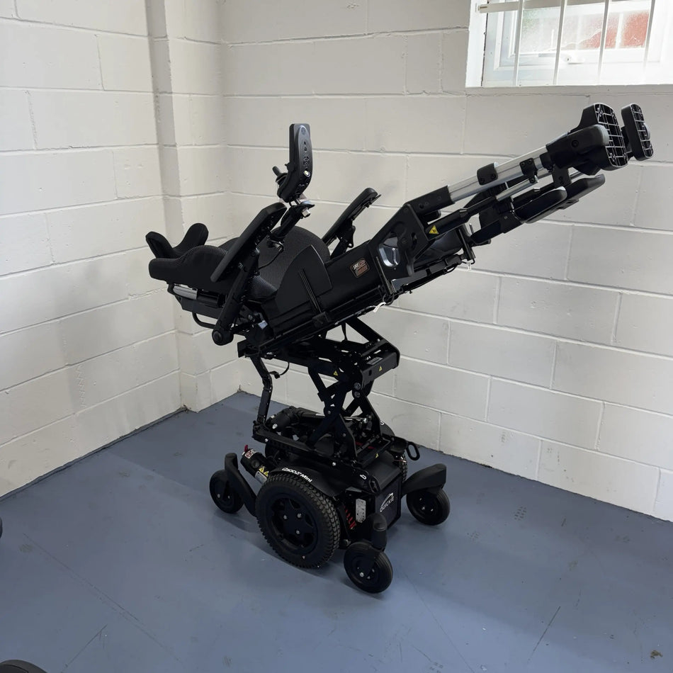 Sunrise medical Q 300 mini Powerchair brand-new cancelled order with almost every extra Sunrise Medical