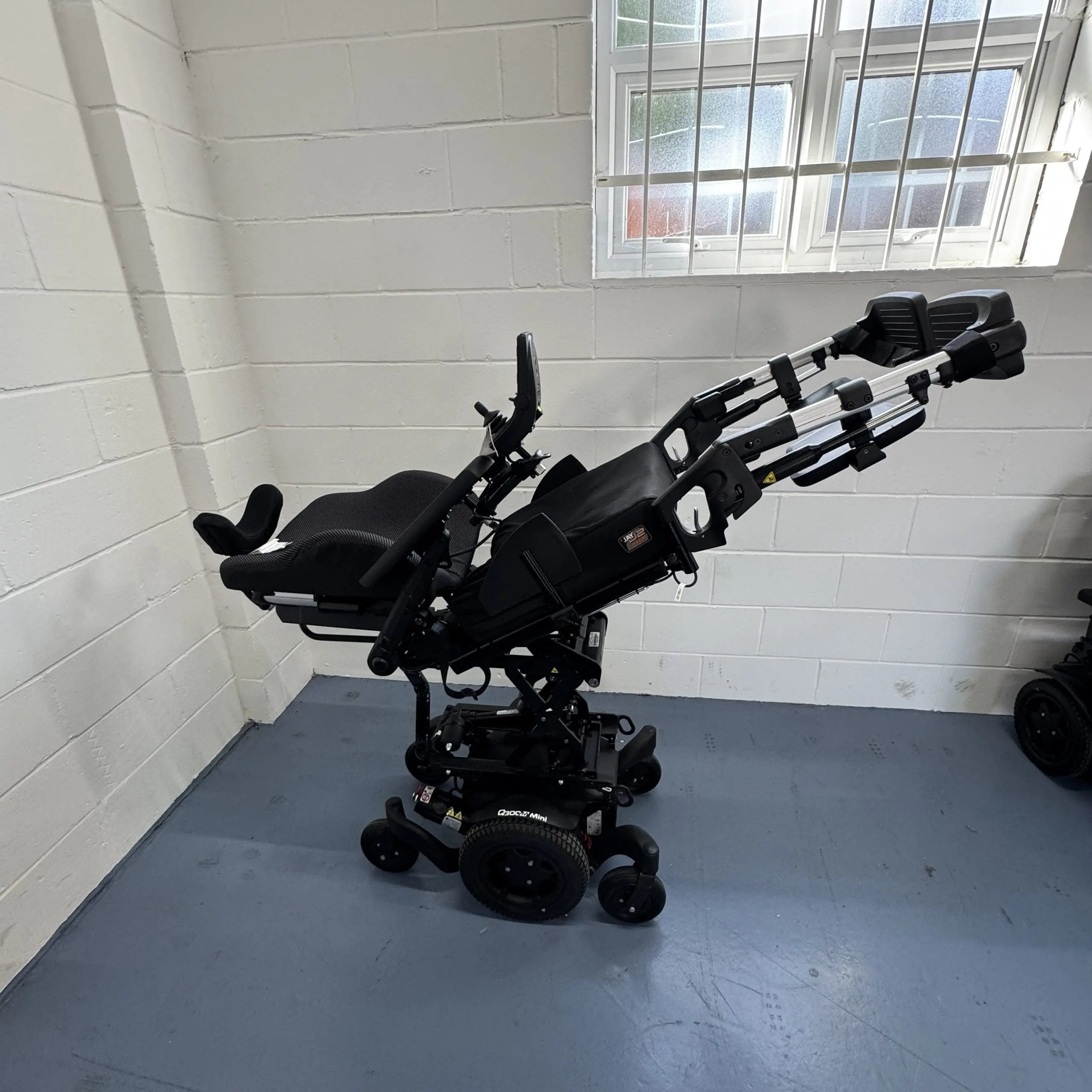 Sunrise medical Q 300 mini Powerchair brand-new cancelled order with almost every extra Sunrise Medical