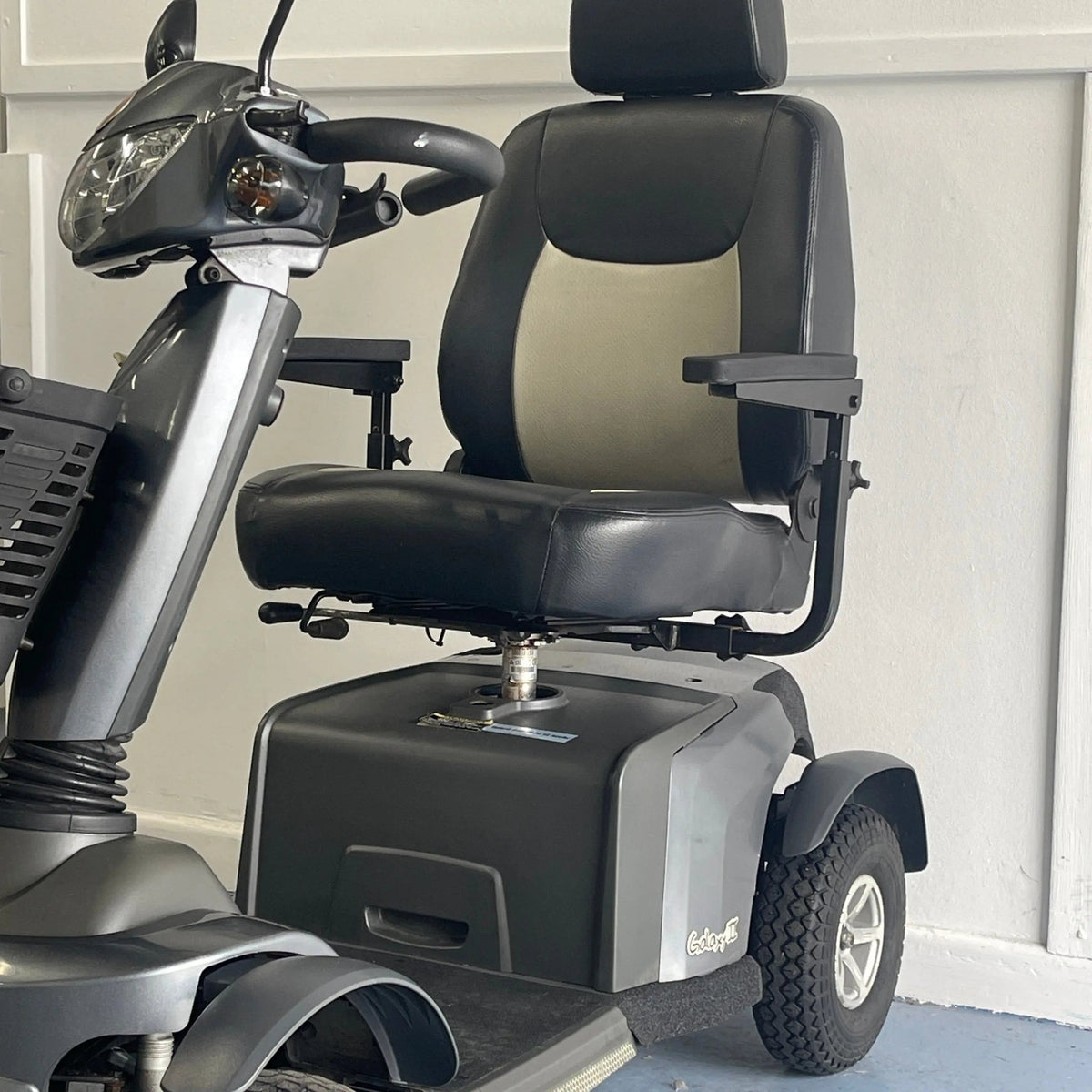 Excel Galaxy II 4 Wheel Mobility Scooter Grey USED Large Mobility Scooters Mobility Station